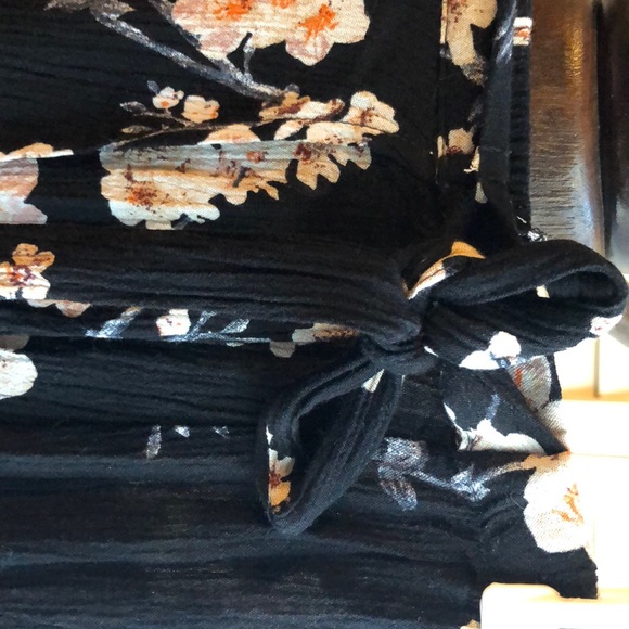 American Eagle 🦅 Wrap Skirt NWOT - Picture 2 of 5